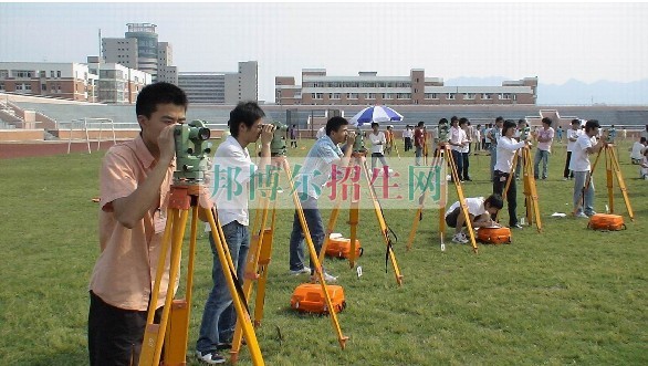 重慶建筑高級技工學校2016年報名條件、招生對象