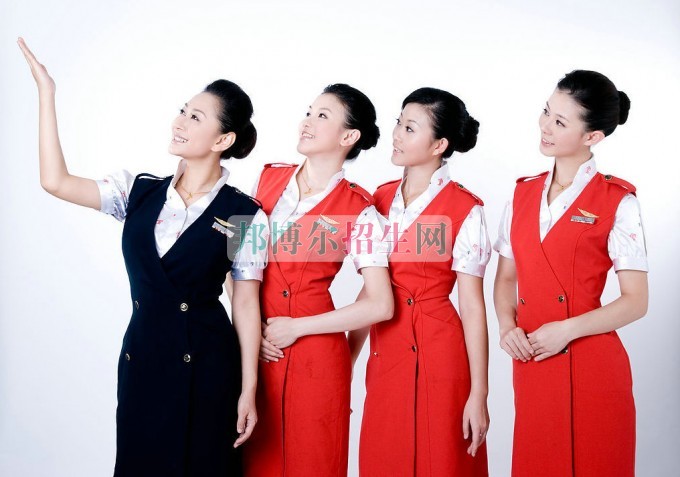 女生學(xué)航空服務(wù)好嗎