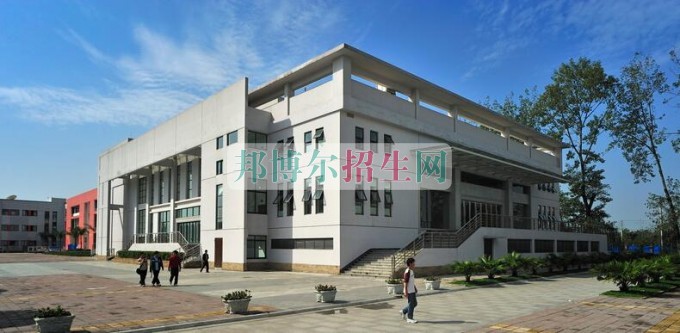 成都哪些大學有電子信息工程技術大專