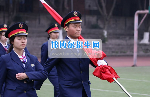 重慶鐵路運(yùn)輸高級技工學(xué)校白市驛分院籌備升旗儀式活動