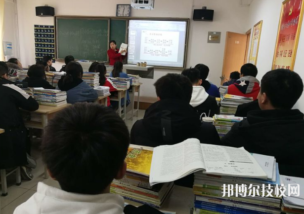 寶塔區(qū)職業(yè)教育中心2020年報名條件、招生要求、招生對象 