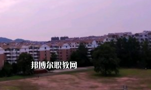 樅陽縣職業(yè)技術(shù)學(xué)校2021年招生辦聯(lián)系電話