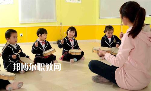 成都2021年哪個(gè)高職院校的幼師學(xué)校好