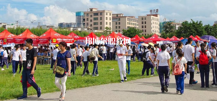 普寧科技職業(yè)技術(shù)學(xué)校地址在哪里