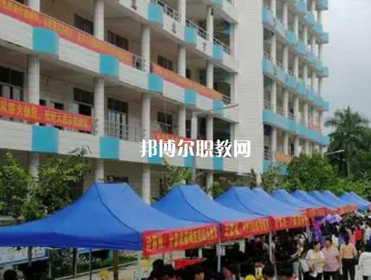 信宜丁堡高級(jí)職業(yè)技術(shù)學(xué)校2022年招生錄取分?jǐn)?shù)線