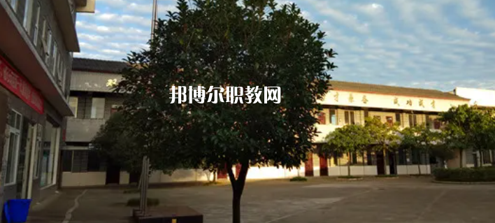 成都莊園機(jī)電職業(yè)技術(shù)學(xué)校2022年宿舍條件