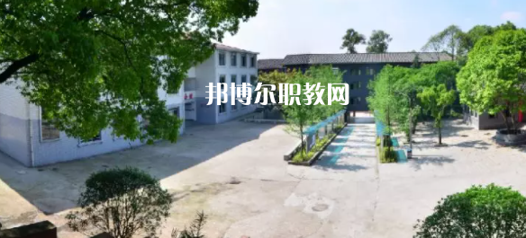 樂山市竹根職業(yè)中專學校2022年招生簡章