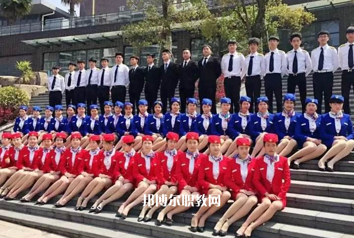 河北2022年女生可以讀航空服務學校嗎