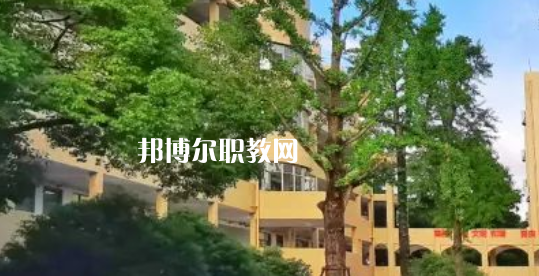 寧波市職教中心學(xué)校地址在哪里，哪個(gè)地區(qū)，哪個(gè)城市?