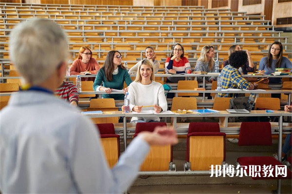 廣東哪里的中專學(xué)校能讀模具制作與數(shù)控專業(yè)