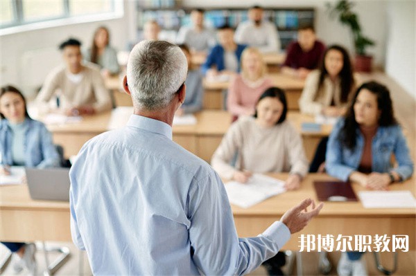 貴州哪里的中職學(xué)校能讀機械加工制造與自動化專業(yè)專業(yè)